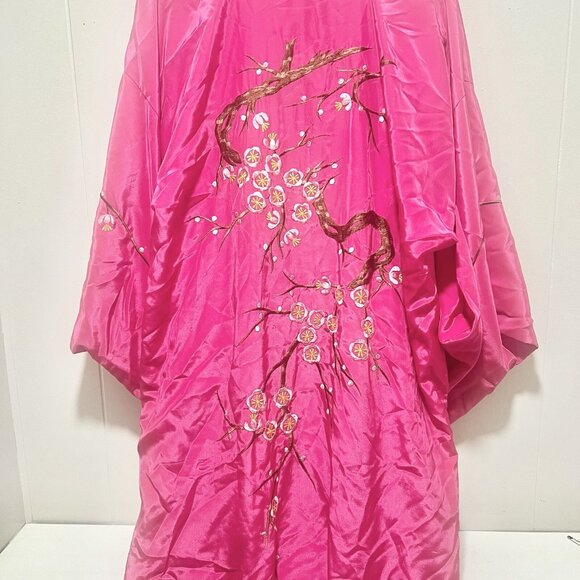 Japan Vintage Kimono Pink Embroidered Beautiful - Picture 1 of 9